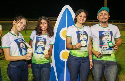 Alunas do Ceti José Narciso vencem 1ª Jornada Estadual de Lançamento de Foguetes
